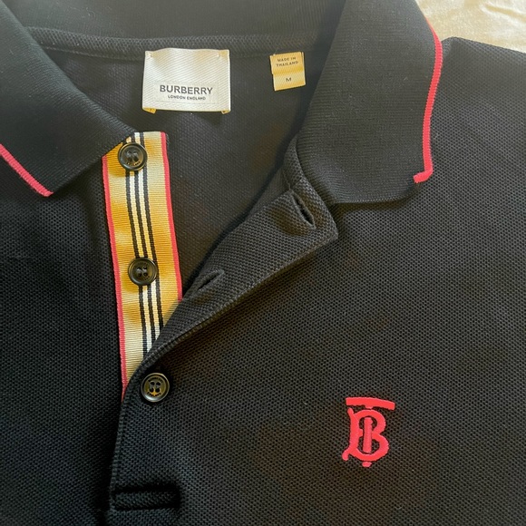 Used once for a party . Condition is very good . - Picture 1 of 3